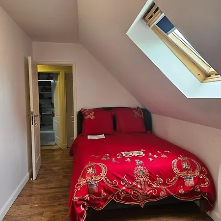 Maison Romantique Entre Deux Fleuves Privatunterkunft Montereau-faut-Yonne