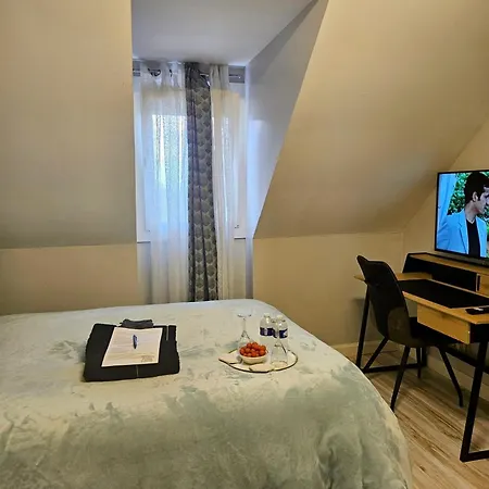 Maison Romantique Entre Deux Fleuves Homestay Montereau-Fault-Yonne